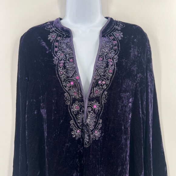 Chico's Sz 1 (M/8) Purple Velvet Top Embellished V-Neck Long Sleeve Evening - Picture 10 of 11